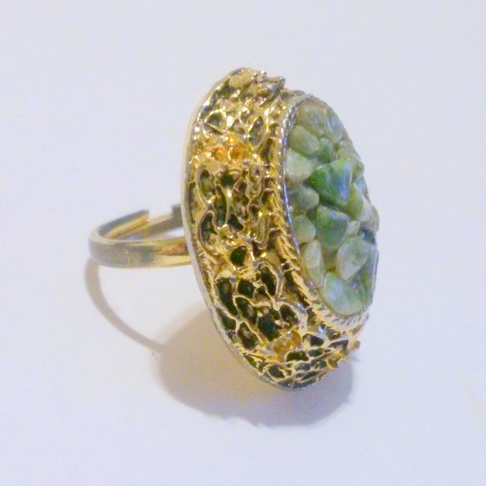 Vintage Crushed Stone Gold Tone Adjustable Ring - Picture 2 of 4
